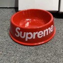 Supreme シュプリームブランド 犬猫フードボウル ペット食器ブランドパロディペット用フードボウルかわいいブランド犬猫の餌皿 滑り止め 17.5*20*6.5cm