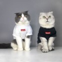 Supreme ペット服 猫服 ペット 用品 ペットTシャツ パーカー ブランド 猫 服 かわいい 秋冬服 帽子付き    脱毛保護 シュプリーム  ペット ウェアス トイプードル服 犬猫用 よい肌触り 柔らかい ファッション 人気 ブランドコピー 小中型犬服